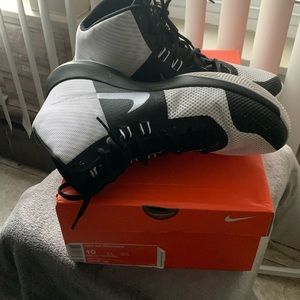 Nike only one time use looks like new still in the box